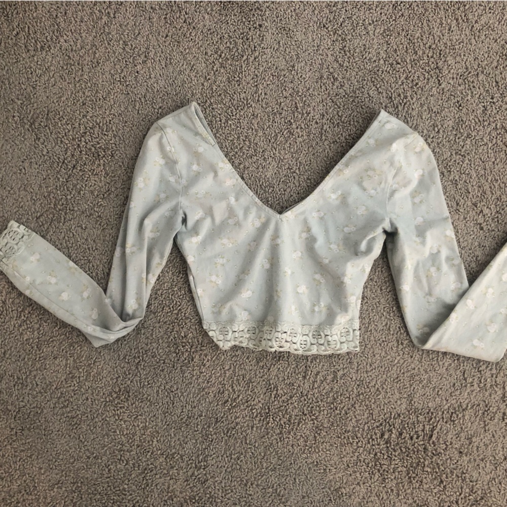 Crop V Neck Long Sleeve
